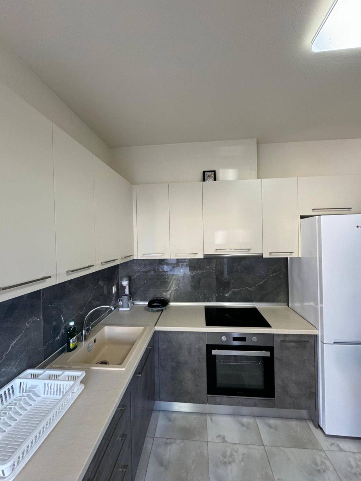 Adoniss Apartmentss Paralia Dionysiou Exteriör bild